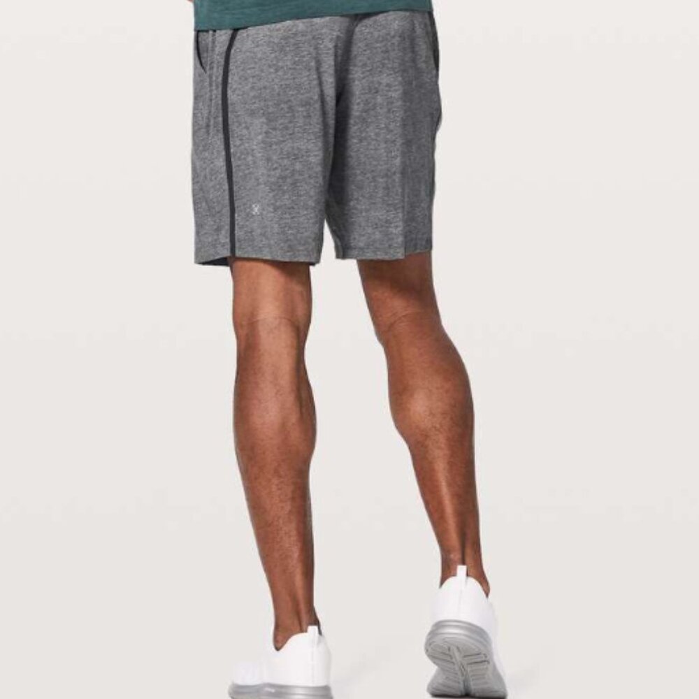 Men's Lululemon pace breaker shorts 9” no liner gray Medium